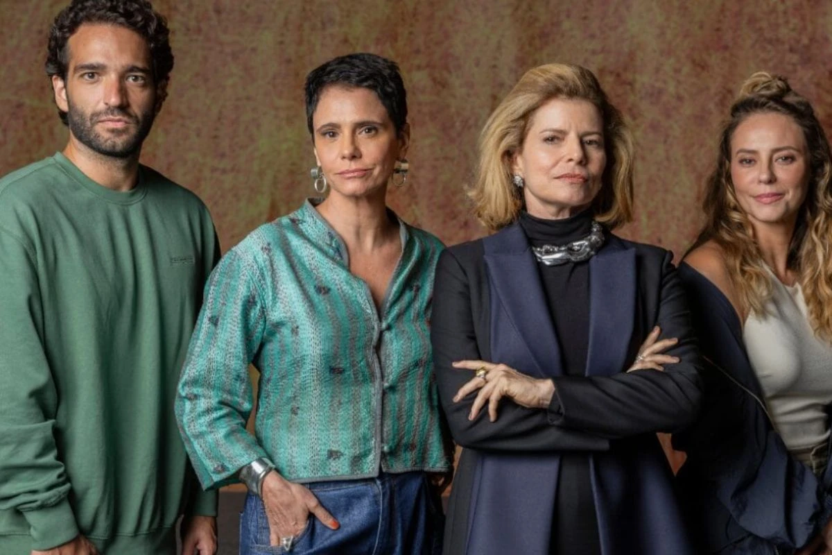 ‘Vale Tudo’: Família Roitman relembra Leonardo e descobre quem foi enterrado em seu lugar