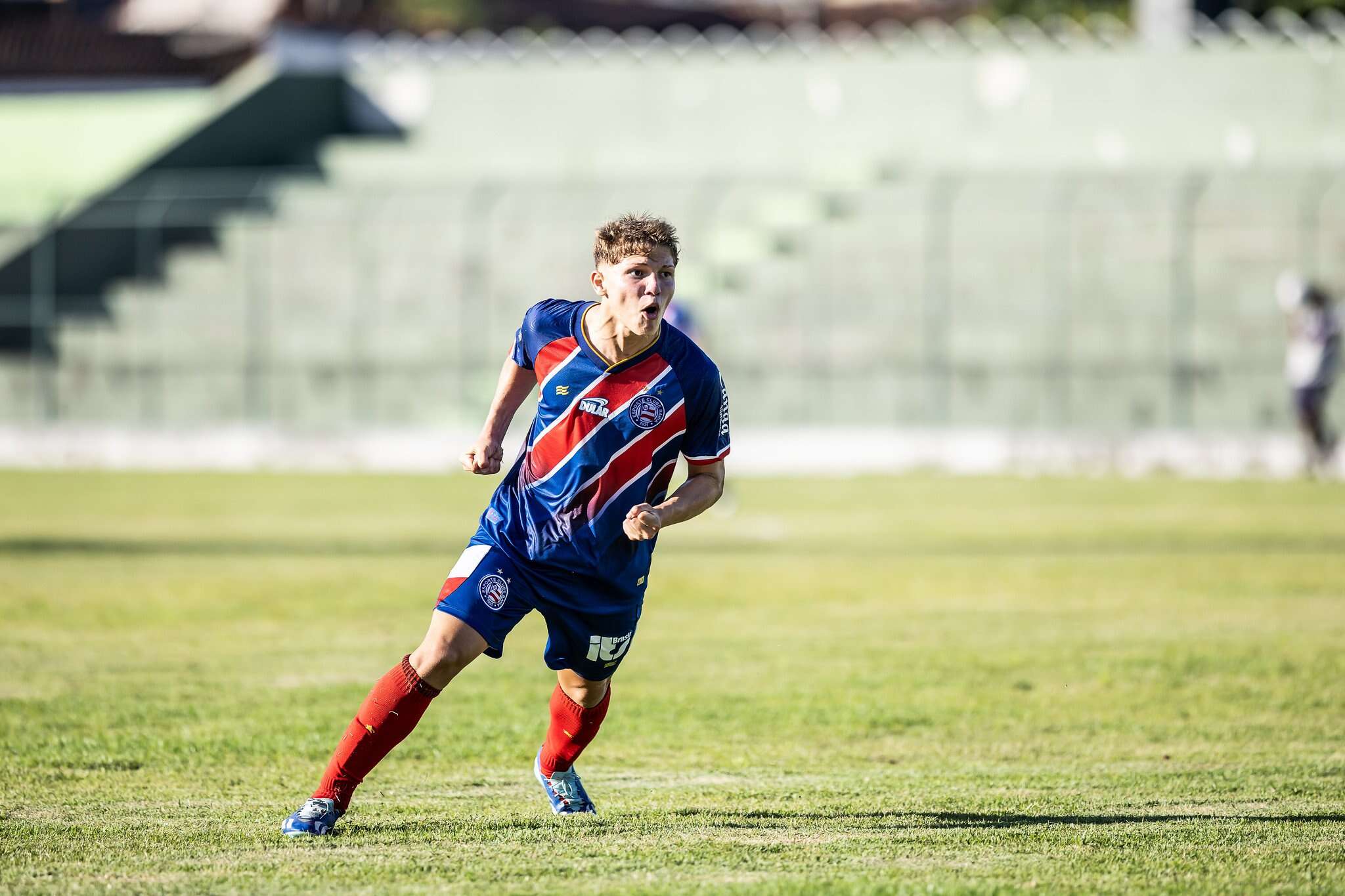 Destaque da base do Bahia, atacante Dell celebra convocação para o Sul-Americano sub-16: 'Sonho realizado'