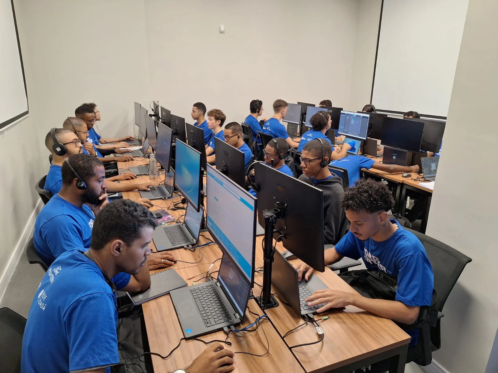 Ford oferece curso gratuito de software em Salvador; veja como se inscrever