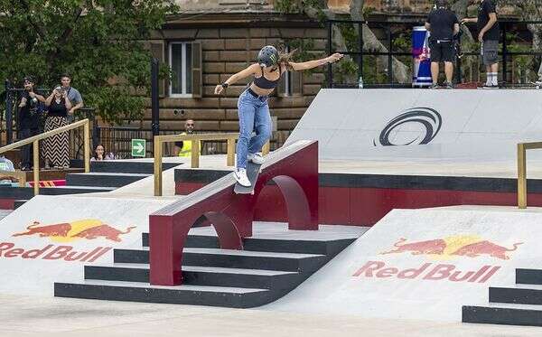 Rayssa Leal e Pâmela Rosa vão às semifinais do Mundial de Skate em Roma