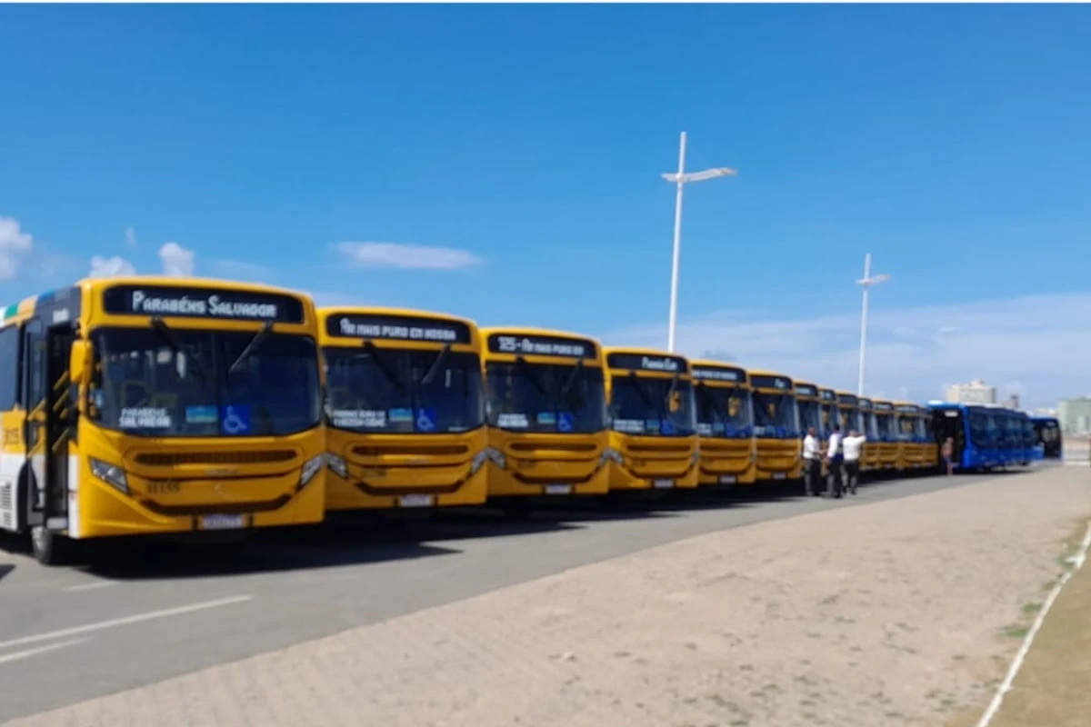Ônibus deixam de circular na Vila Canária após toque de recolher