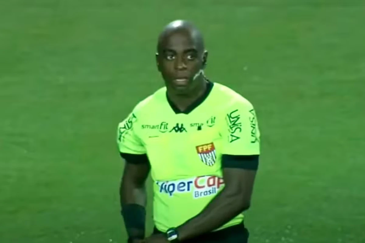 Árbitro nega machismo após ser afastado por dizer que 'iria pegar' jogadora