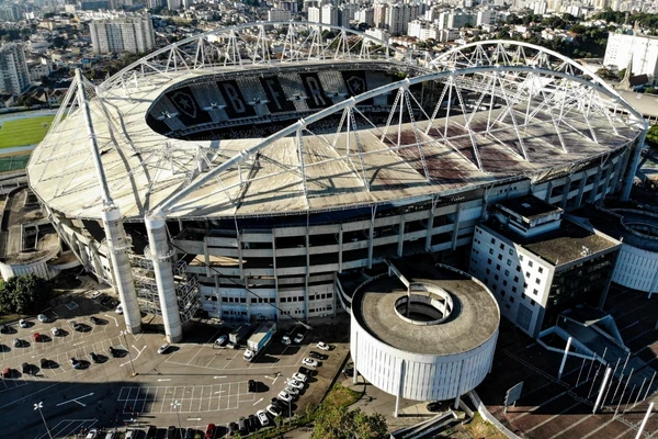Botafogo x Vitória: veja onde assistir ao vivo, escalações e arbitragem