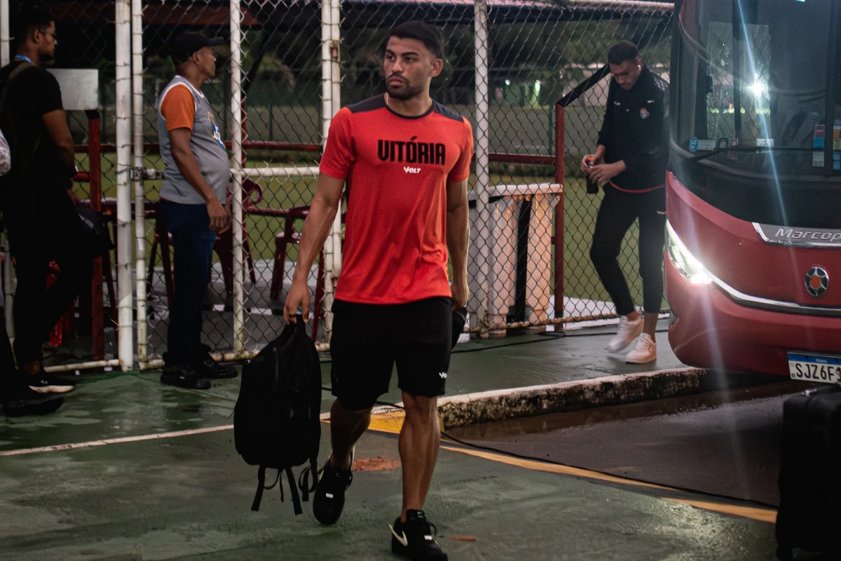 Vitória quer aproveitar pausa no calendário para reformular time e se distanciar do Z-4