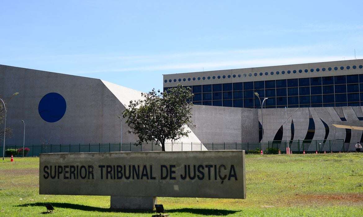 Desembargadora do TJ virá ré por esquema de 'venda de sentenças' na Bahia