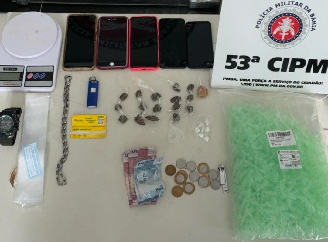 Suspeitos de tráfico e foragido envolvido na morte de um policial são presos no Litoral Norte