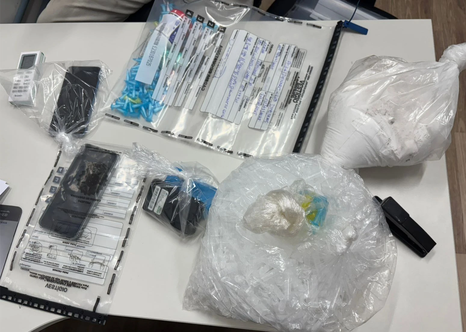 Casal é preso em operação contra tráfico de drogas na Grande Salvador