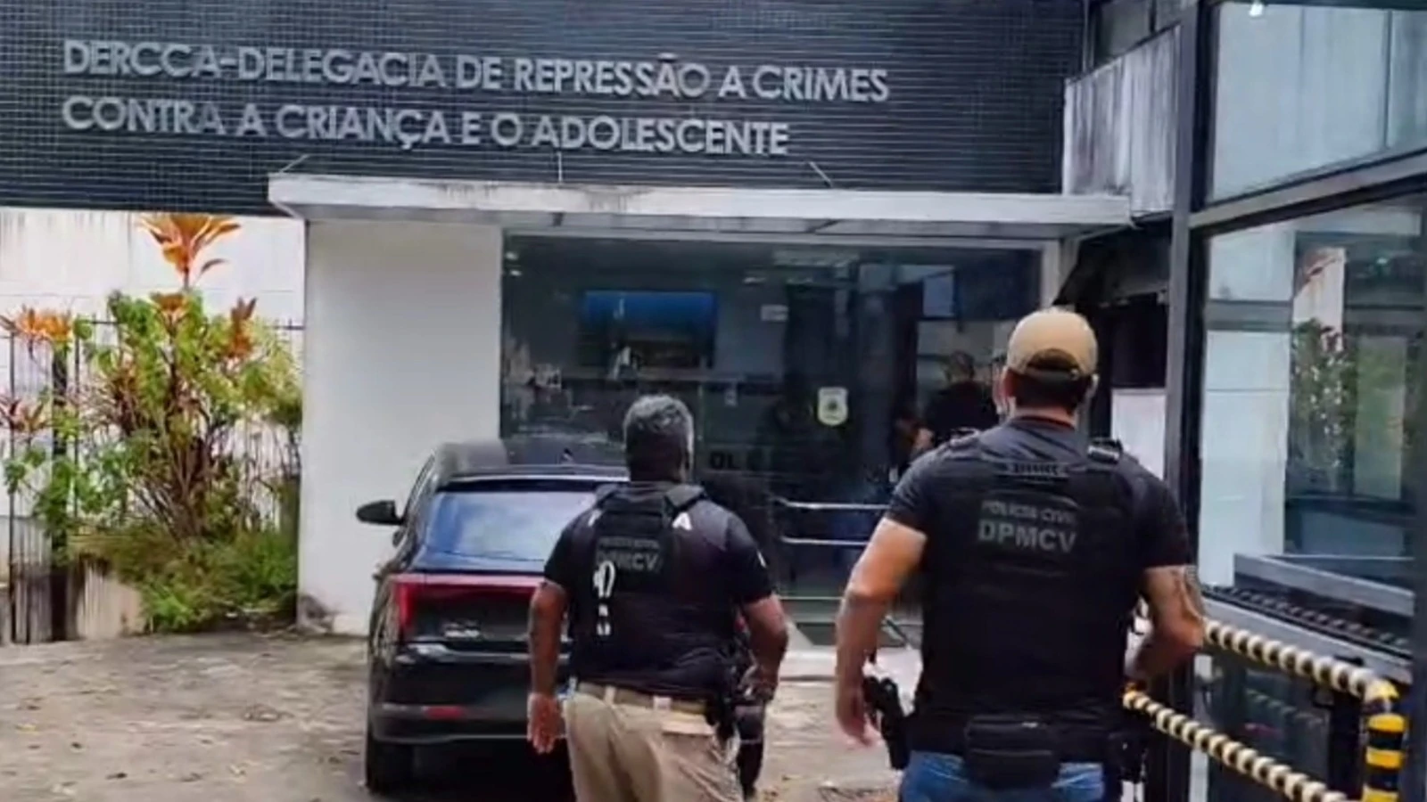 Professor de jiu-jitsu é preso em academia de Ondina acusado de estuprar três adolescentes