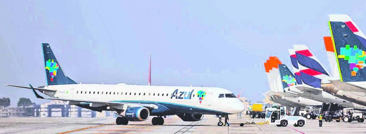 Azul avança na estratégia de renovar frota e pede à Justiça dos EUA para devolver mais 5 aviões