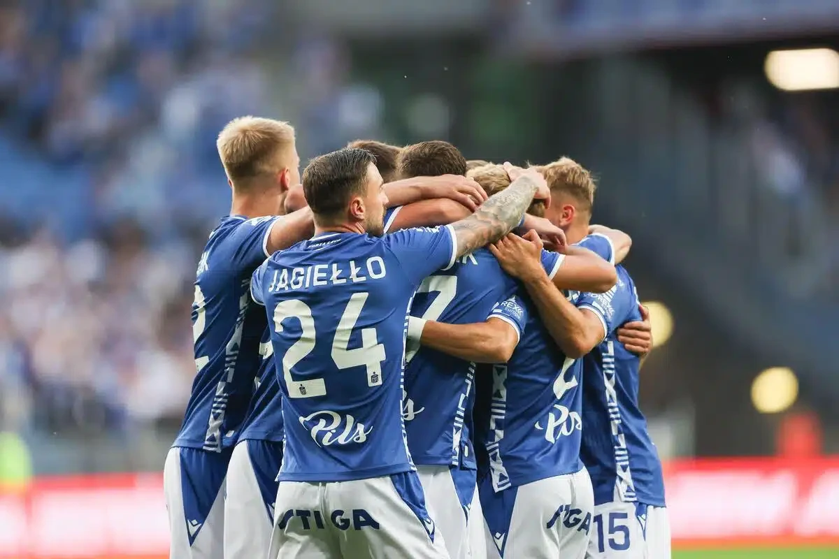 Lech Poznań może stracić gwiazdora! Chce go klub z Półwyspu Arabskiego