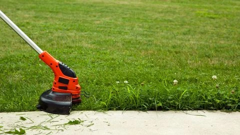 Gartenzeit Garten-Deals am Montag: Akku-Rasentrimmer für 43 statt 60 Euro