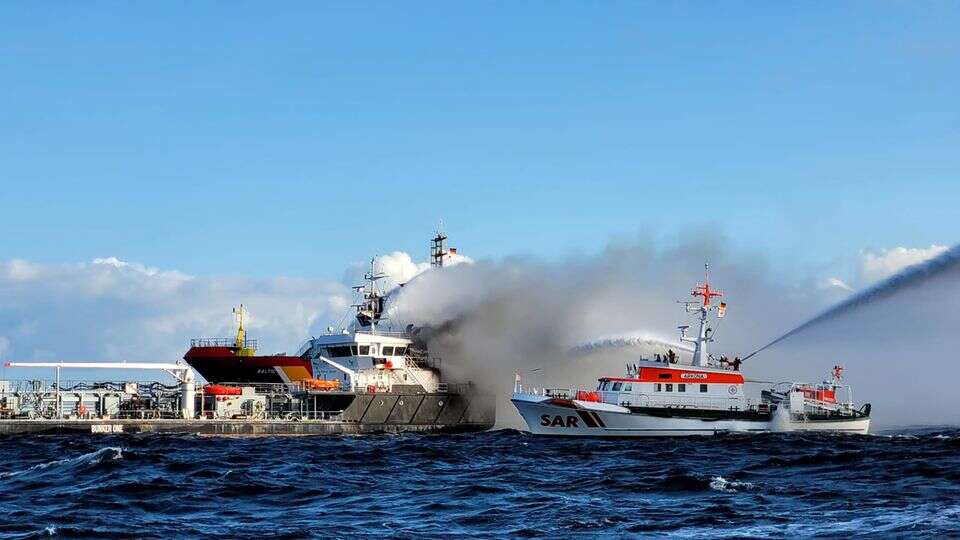 Rettungseinsatz Tanker brennt in deutscher Ostsee – mehrere Verletzte