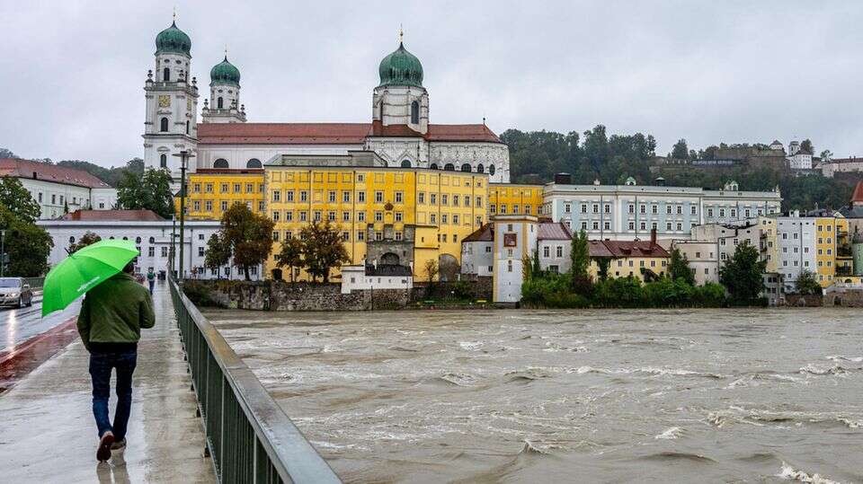 Unwetter in Europa Passau sperrt seine Innenstadt – Brandenburg wappnet sich gegen Überschwemmungen