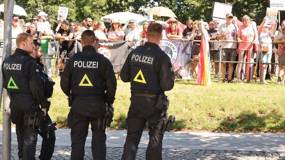 Erster AfD-Landrat Sonneberg: Ehrenamtliche legen aus Angst vor Angriffen ihre Arbeit nieder