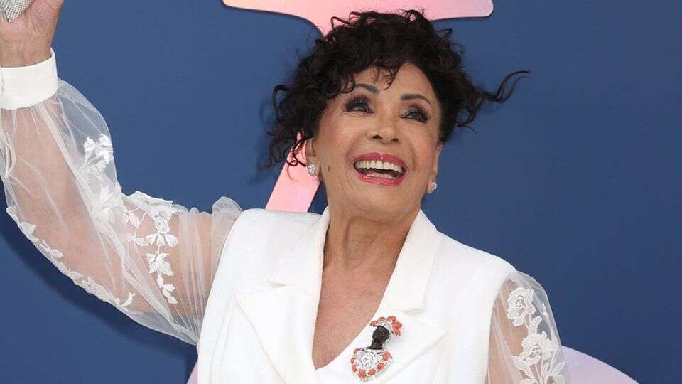 Shirley Bassey Schmuck-Auktion bringt Rekordsumme ein