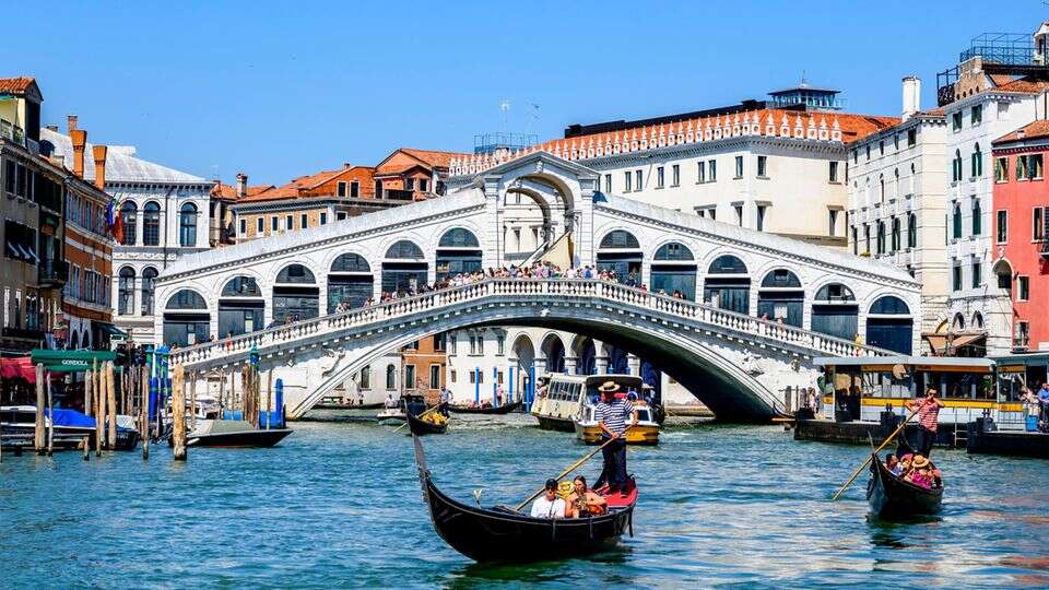 Strenge Prüfung Venedig sucht neue Gondolieri: So kommt man an den lukrativen Job