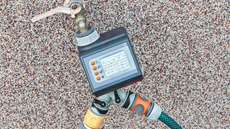 Gartenzeit Garten-Deals am Dienstag: Solar-Bewässerungsset jetzt 40 Prozent günstiger