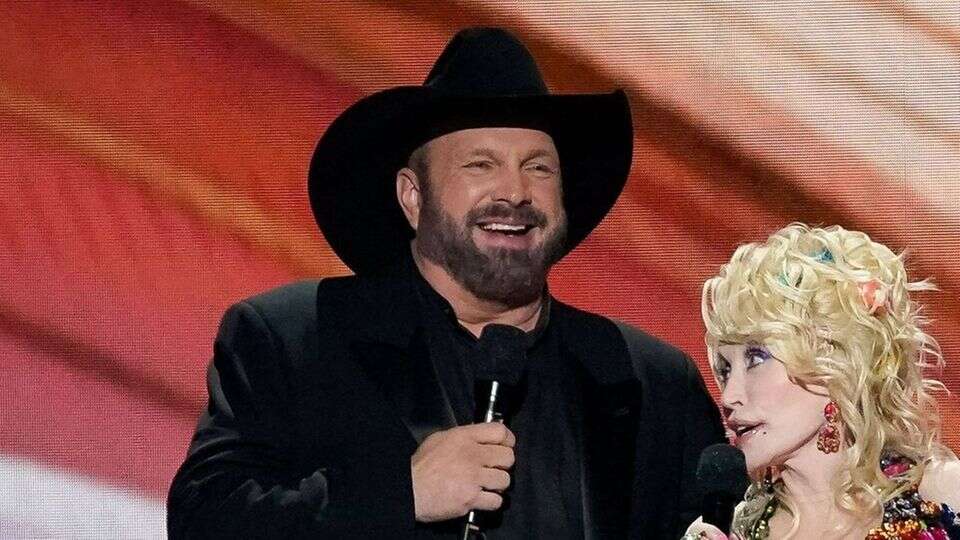 Country-Star Garth Brooks Eine Frau verklagt ihn wegen Vergewaltigung