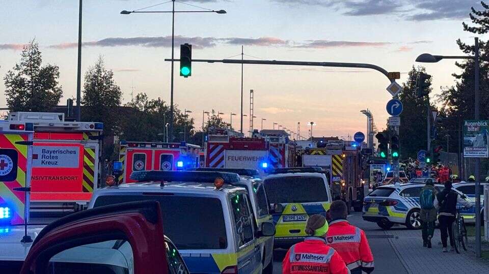 Regensburg Linienbusse stoßen zusammen – Dutzende Verletzte