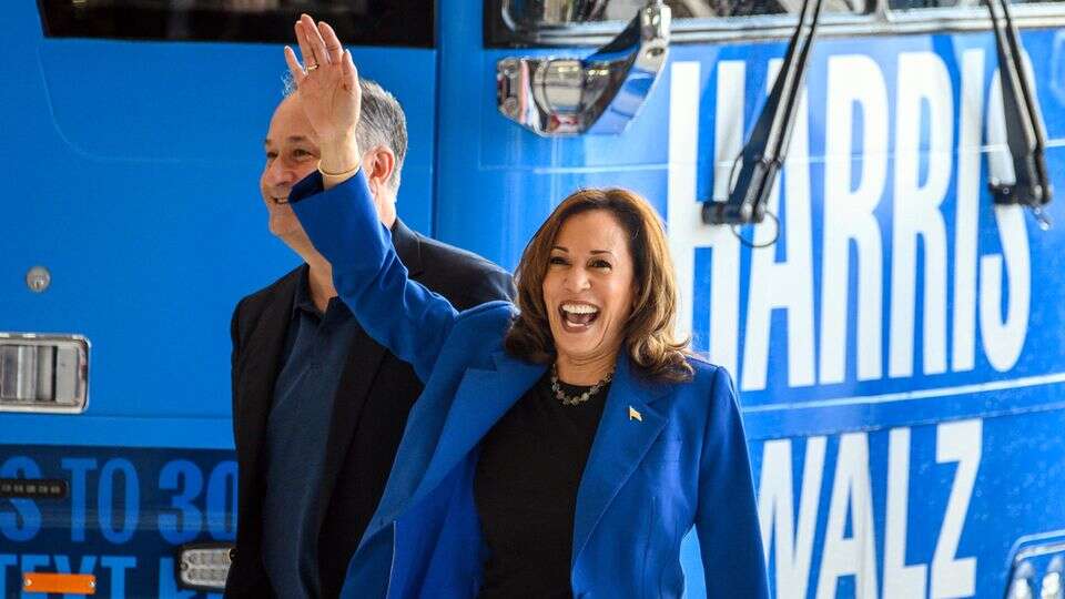 Parteitag in Chicago Kamala Harris wagt einen politischen Spagat – mit Erfolg?