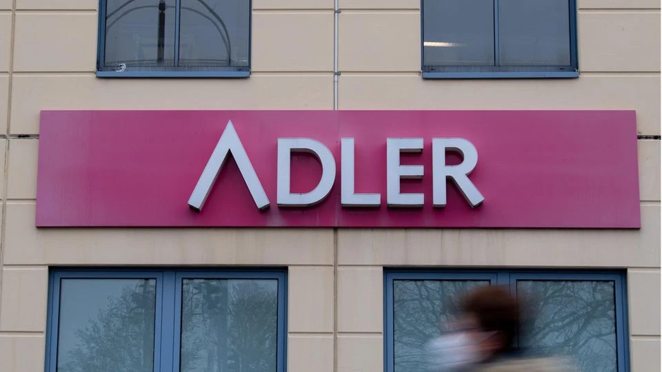 Prominentes Opfer der Coronakrise – Adler Modemärkte finden Retter in Berlin