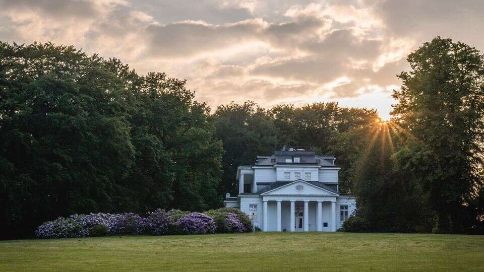 Immobilien Wohnen wie die Buddenbrooks: So sieht es in einer 30-Millionen-Villa aus