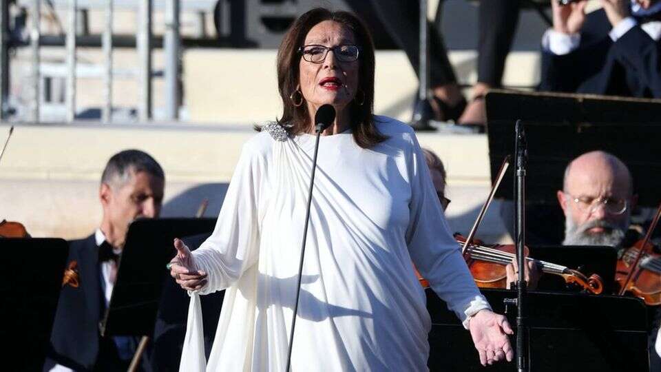 Nana Mouskouri Sängerin verabschiedet sich von der Bühne