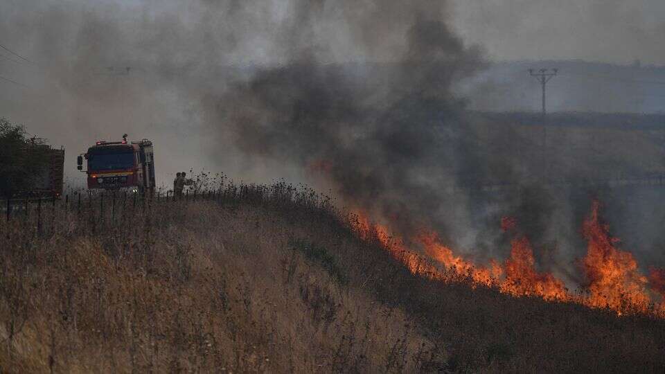 Krieg im Nahen Osten Hisbollah greift Israel mit hunderten Raketen und Drohnen an