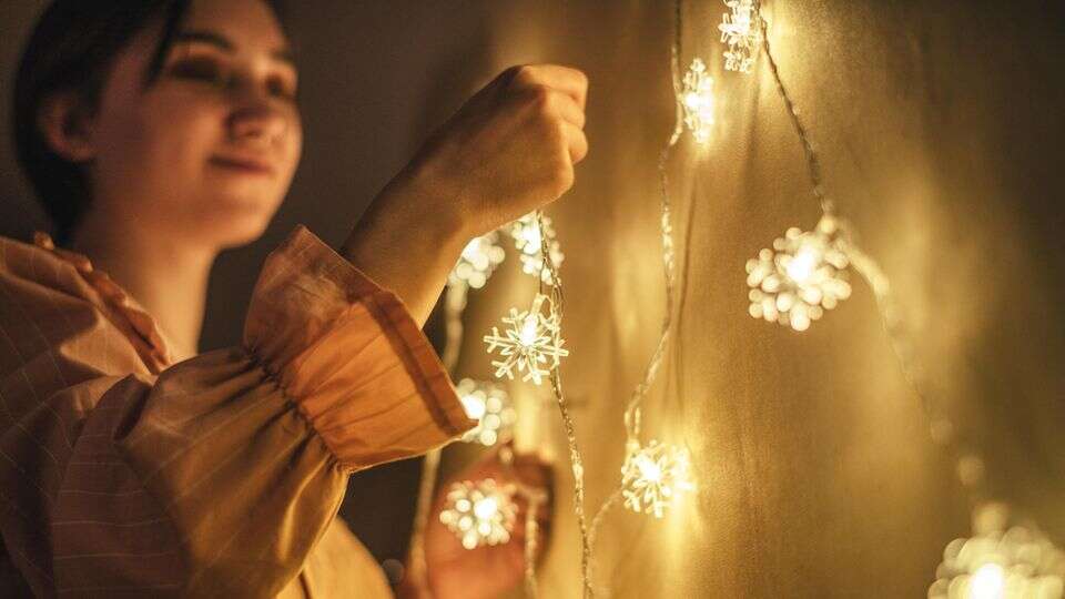 LED-Lichterketten Lampions oder Kugeln: So bringen Sie Ihr Zuhause zum Leuchten