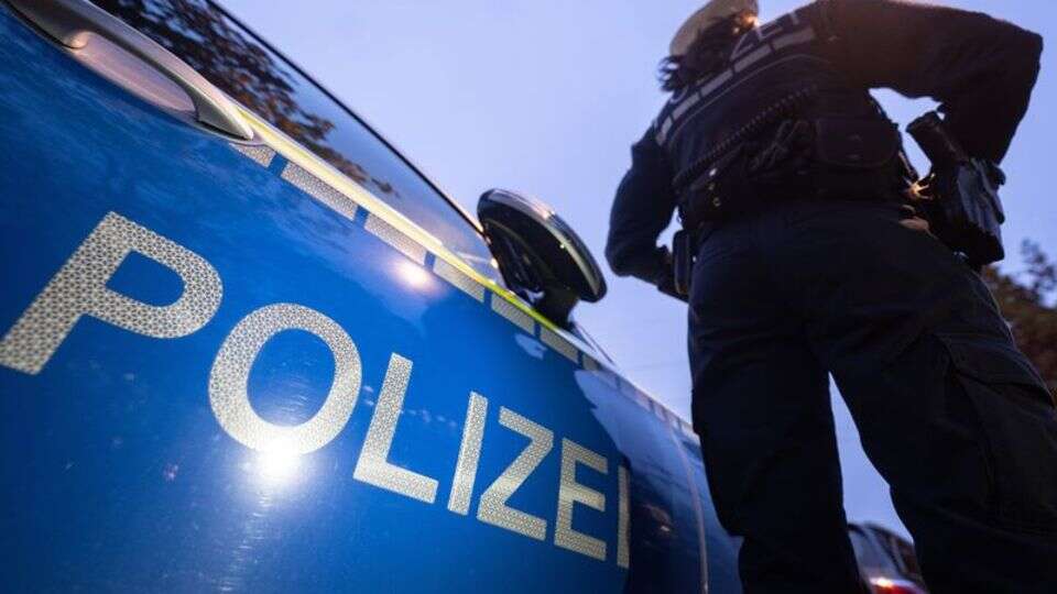 Berlin 28-Jährige versuchte, Polizei-Beamten mit Sex-Angebot zu bestechen – Anklage