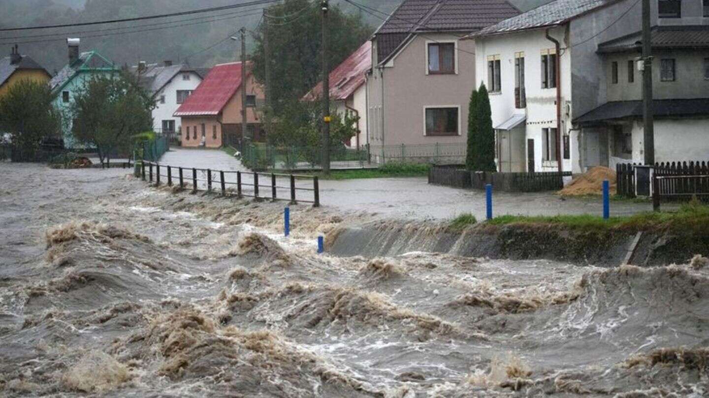 Unwetter: Hochwasser in Mitteleuropa - erste Evakuierungen