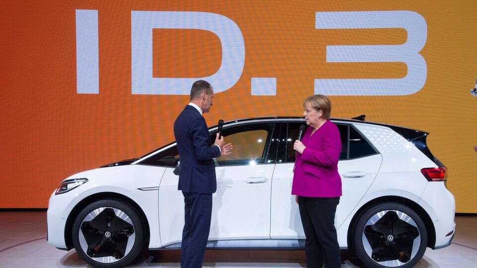 Krise bei Volkswagen Wie VW beim Elektroauto ins Hintertreffen geriet