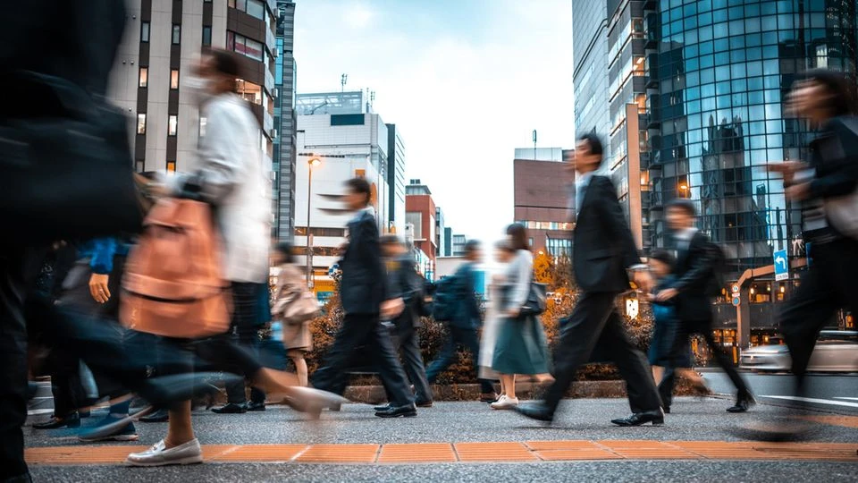 Japanische Regierung will Vier-Tage-Woche ermöglichen – Experten sind skeptisch