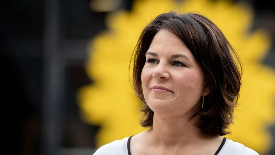 Grüne stärken ihre Kanzlerkandidatin – Baerbock erhält 98,5 Prozent der Stimmen