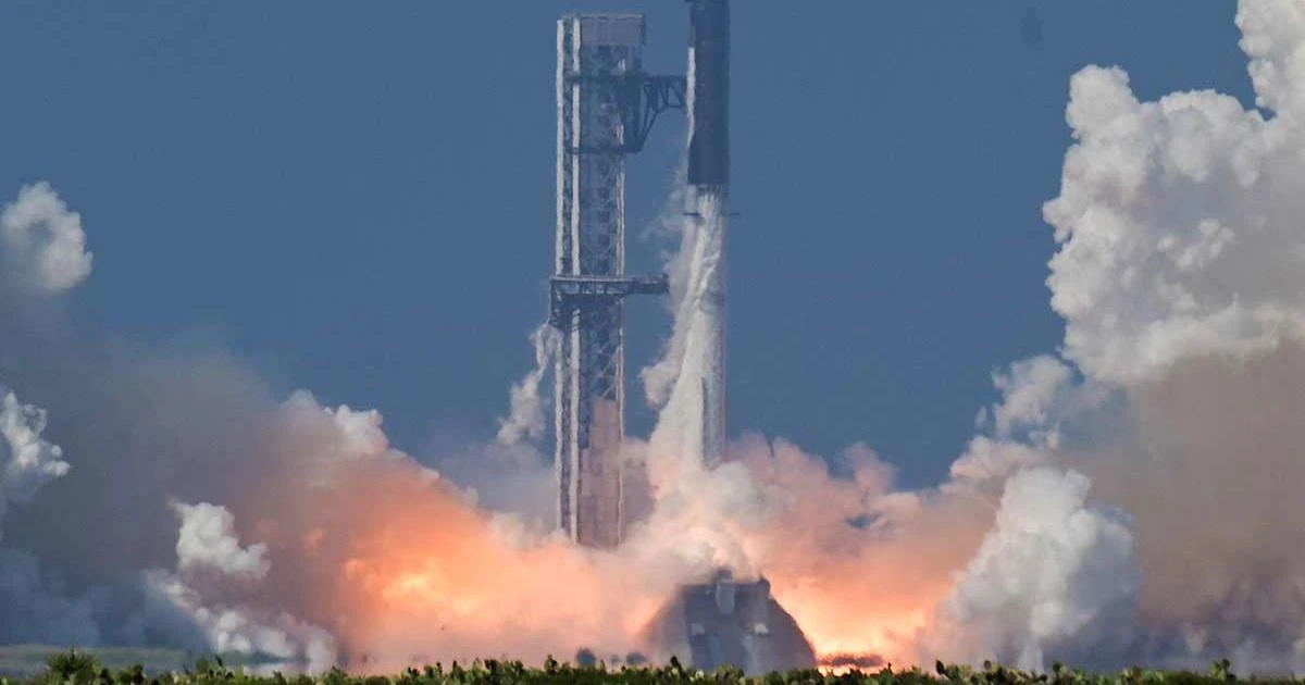 SpaceXの軌道上データセンター構想はマスク氏の「打ち上げ花火」との指摘を的外れと見るべき理由