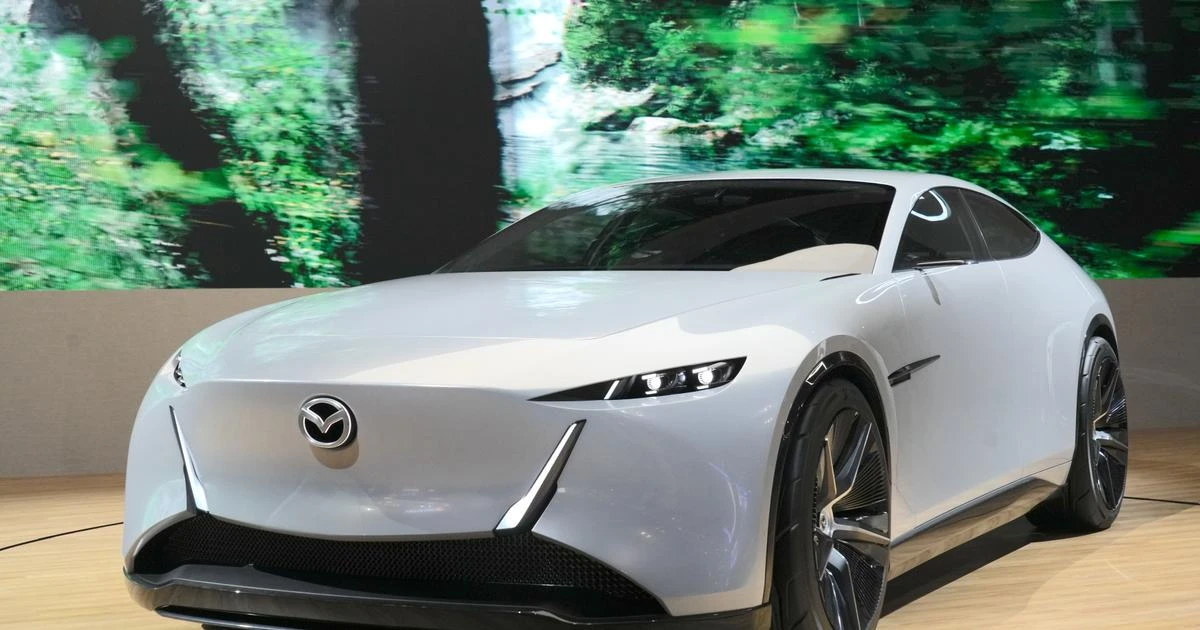 マツダの“排ガスからバイオ燃料を作る”謎の装置を見てきた。ユーグレナらとタッグ「CO2とエンジンは敵じゃない」