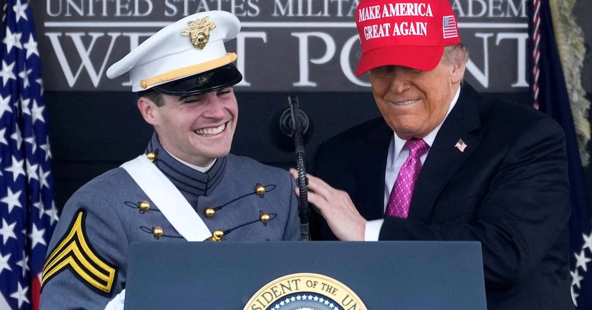 日本のメディアが報じなかった、衝撃の「トランプ流」卒業式スピーチ…反DEIの圧力に屈した名門士官学校で語ったこと