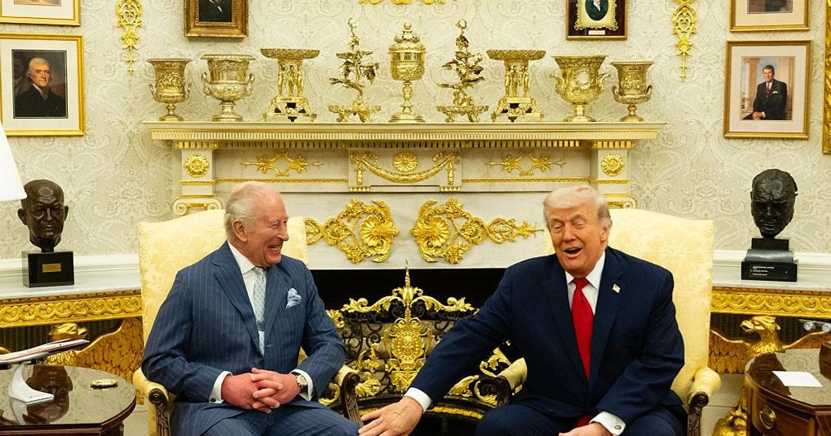 ゴールド祭り。トランプが大統領執務室に加えた装飾変更のすべて