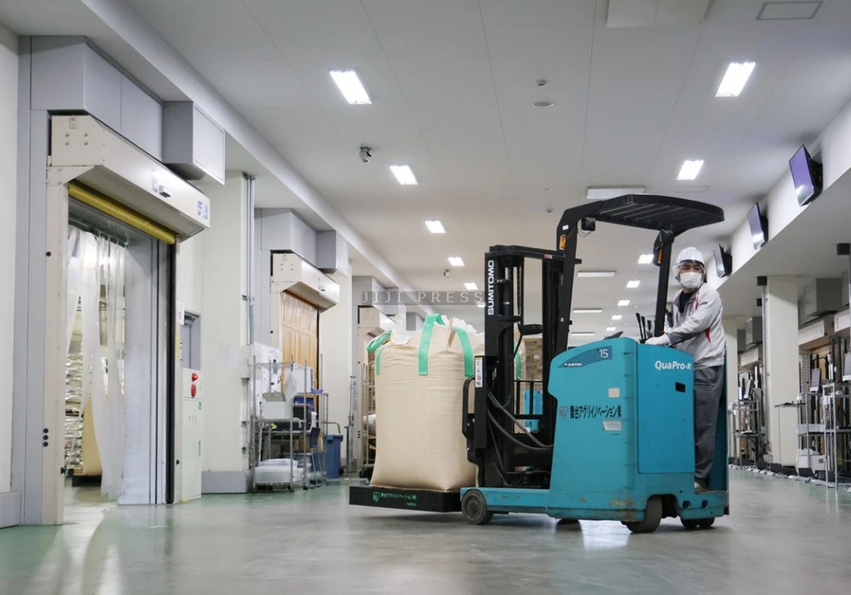 備蓄米、２０万トン放出開始＝申請から３日で小売業者に―「官製値下げ」へ急ピッチ