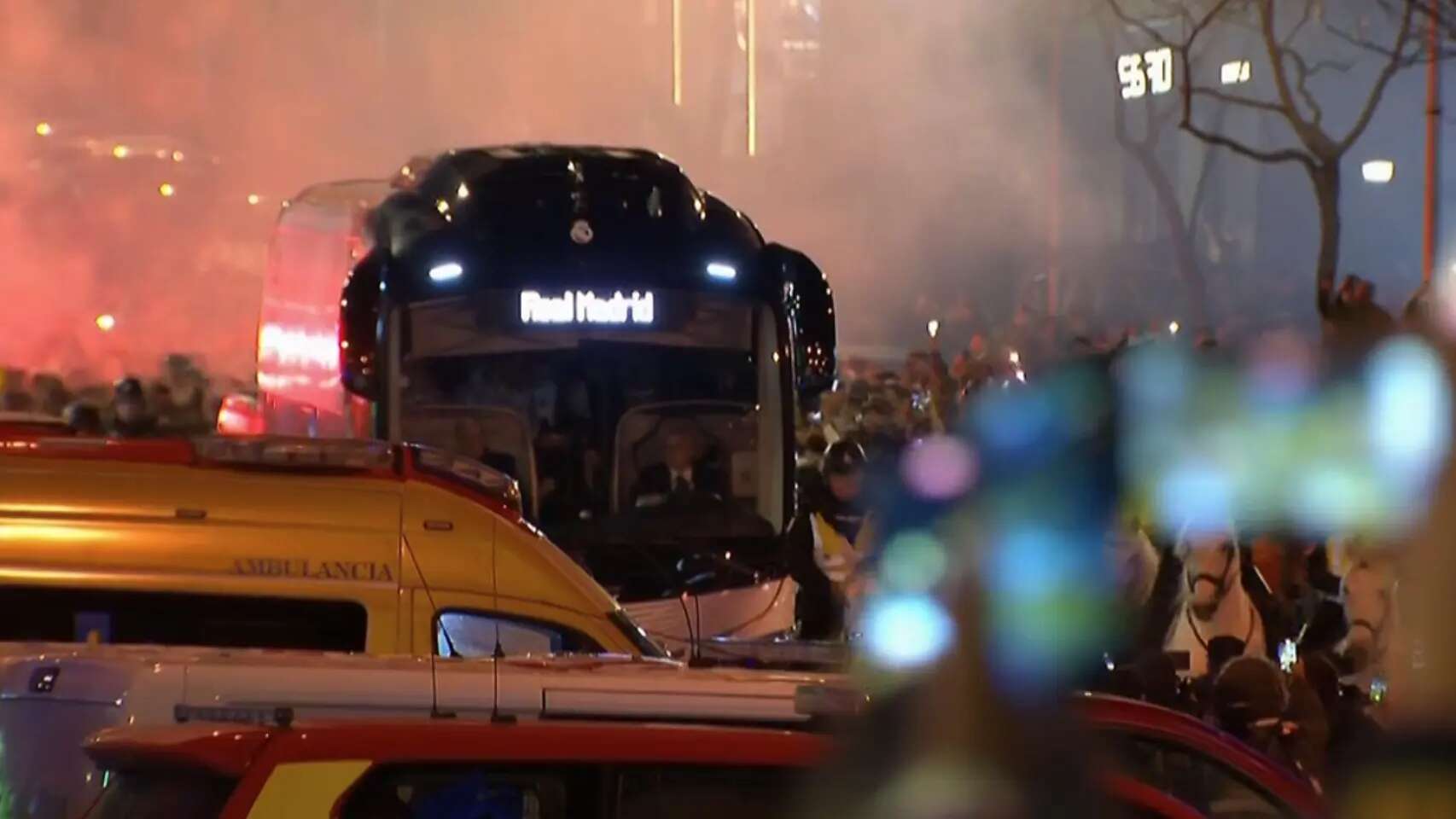 Así ha sido llegada del autobús del Madrid al Bernabéu