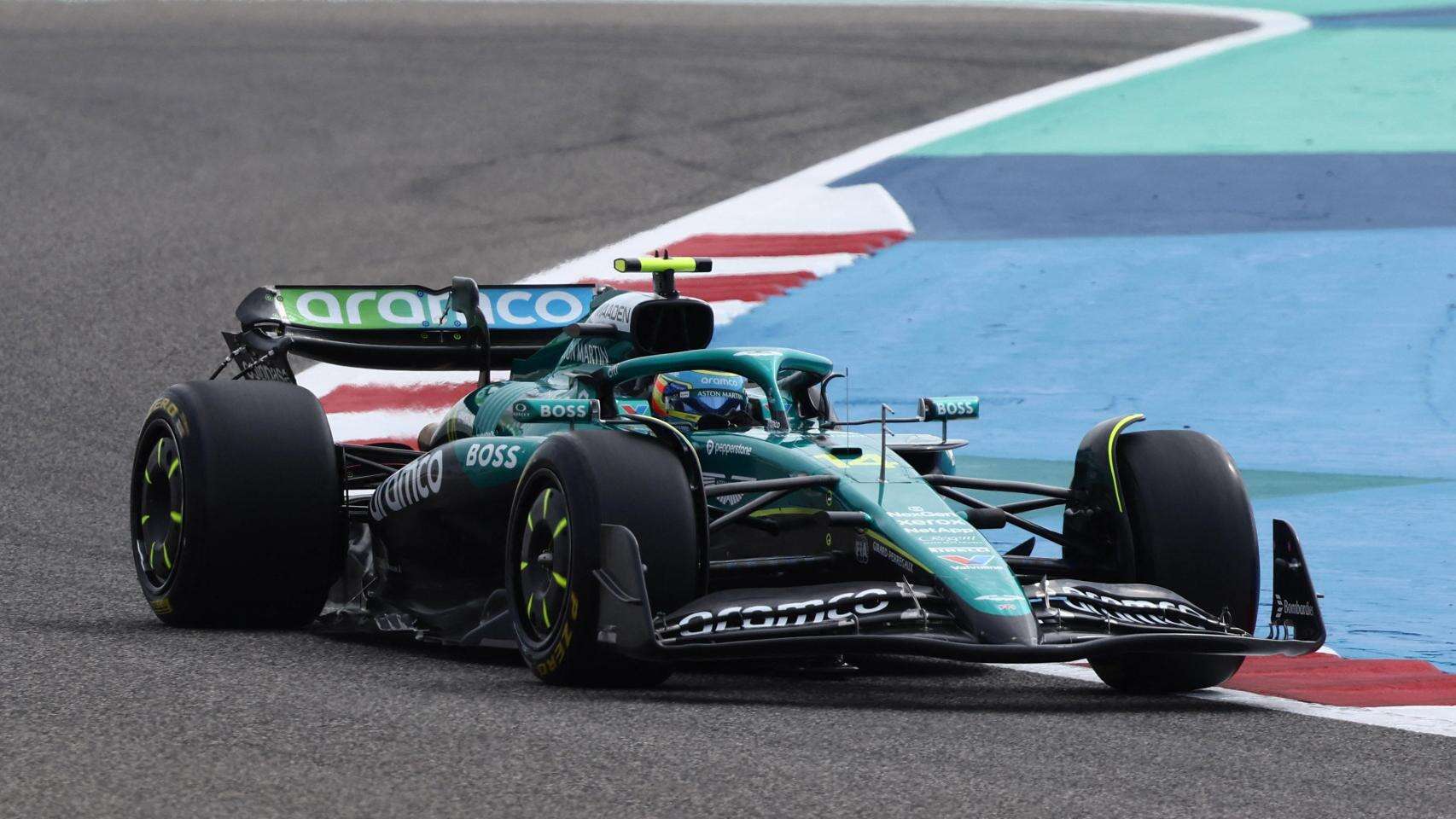 El discreto estreno de Alonso en la primera sesión de los test de pretemporada: el piloto que menos vueltas completó