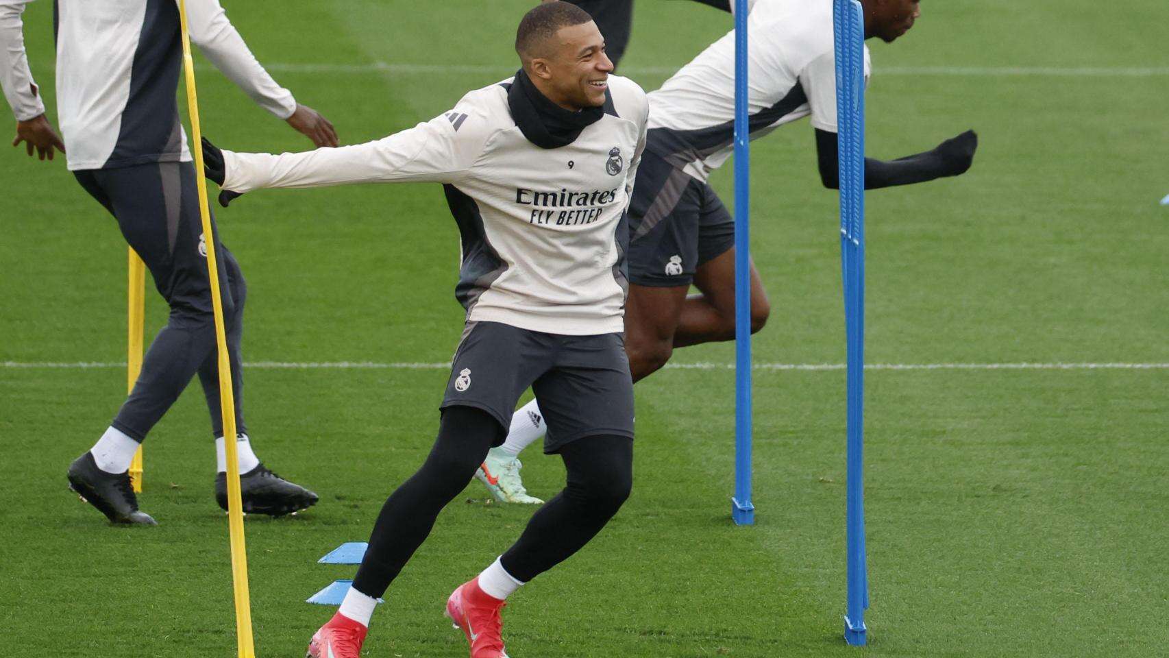 Mbappé se pierde la primera parte del entrenamiento previo al derbi de Champions, pero jugará contra el Atlético