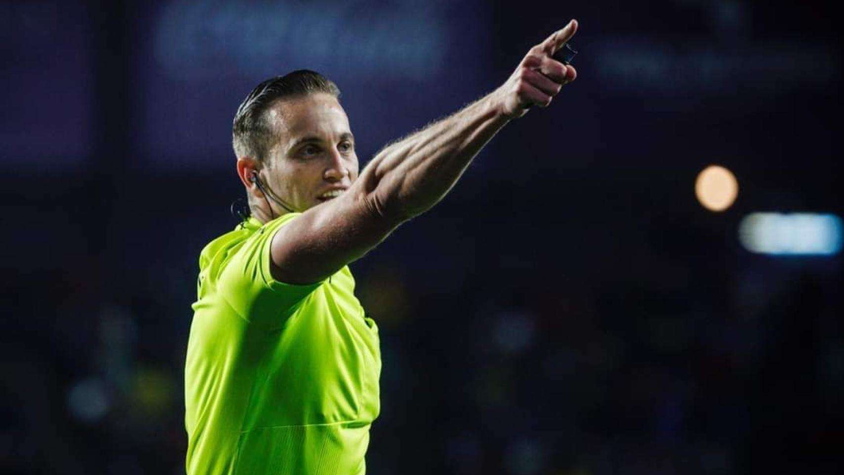 Mateu Lahoz siembra la duda en el arbitraje europeo: 