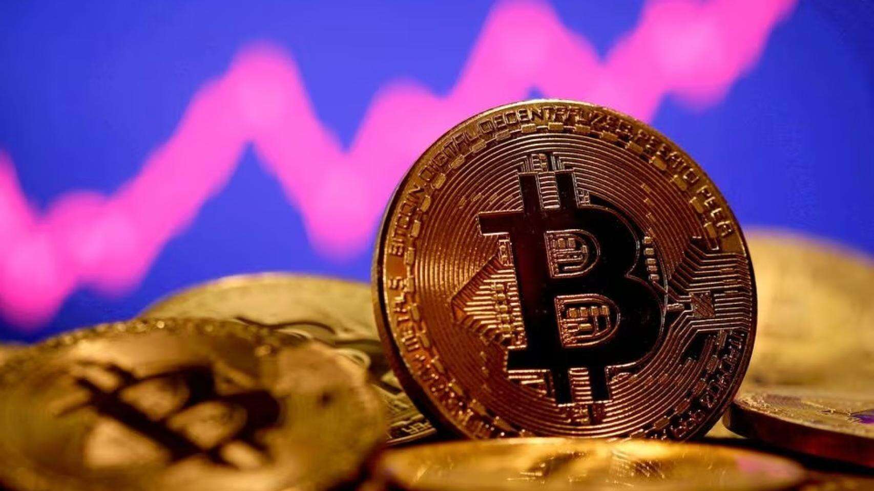 El bitcoin supera los 60.000 dólares y se sitúa a un 15% de sus máximos históricos