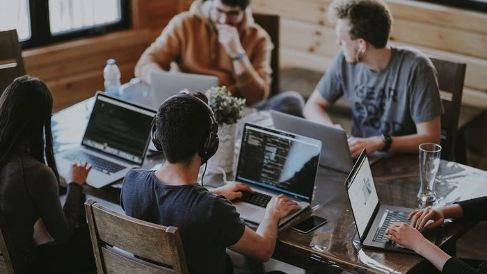 Centro de IA da UFG investe R$ 2 milhões em programa para acelerar startups