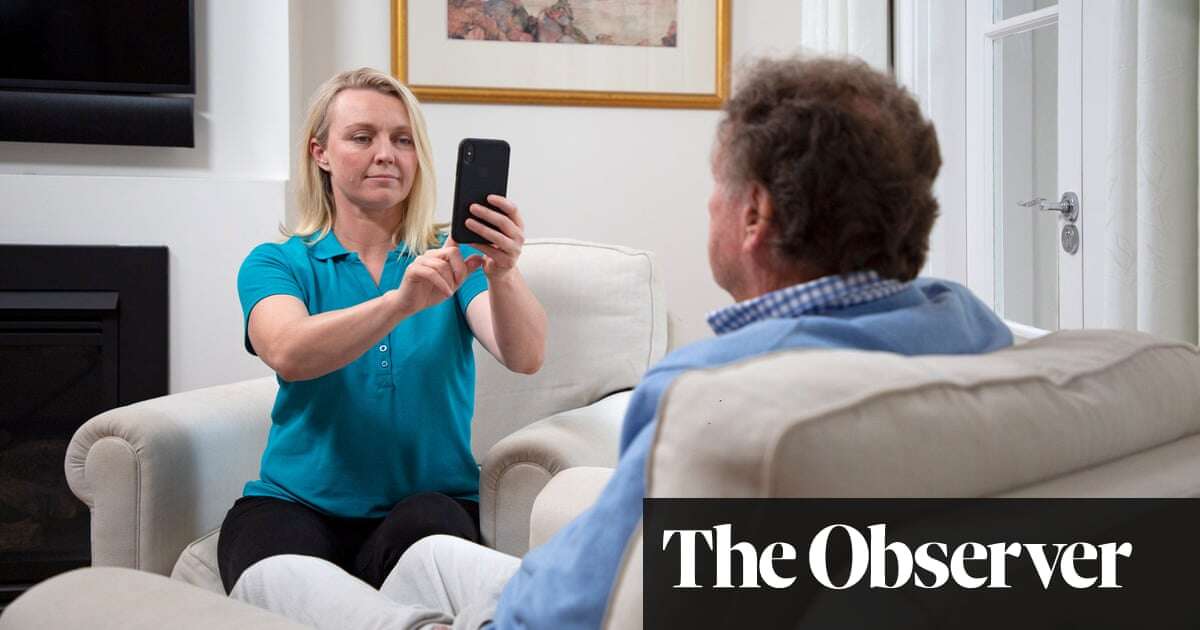 Warning over use in UK of unregulated AI chatbots to create social care plans