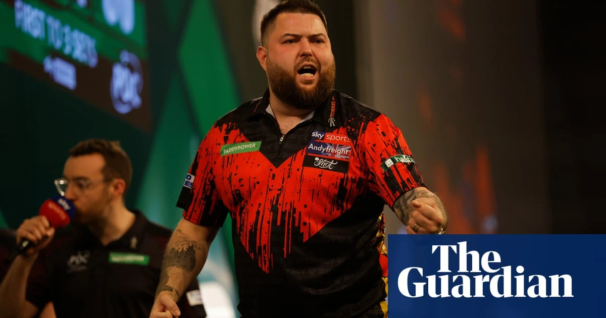 PDC world darts: Michael Smith given scare by Kevin Doets on opening night