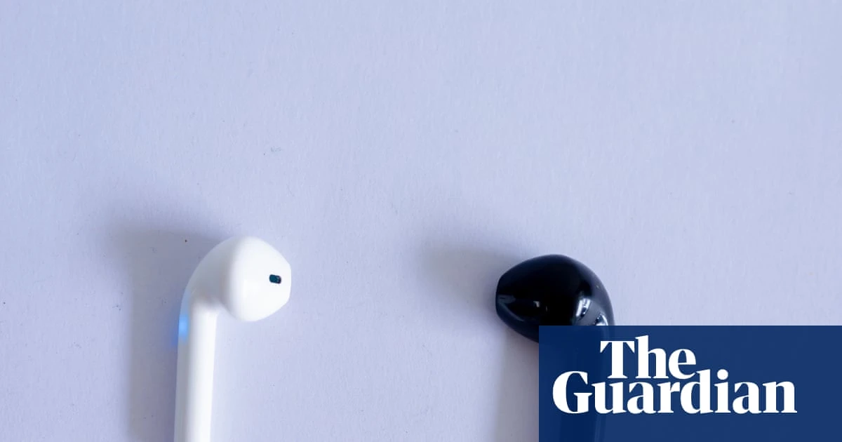 I want my faulty earbud fixed. Should it cost less than replacing the pair?