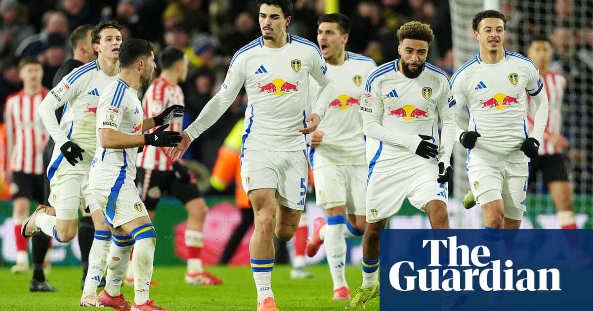 Leeds return to the top as Pascal Struijk strikes twice to sink Sunderland