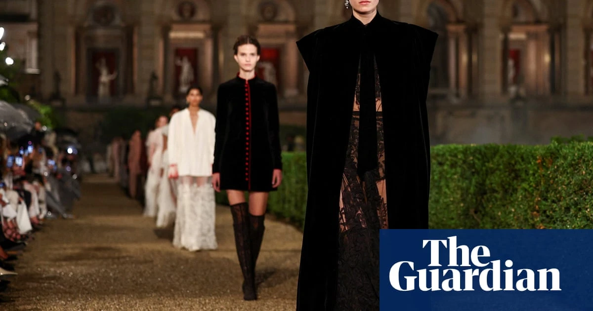 Dior show packs drama and intrigue in Fellini-inspired love letter to Rome